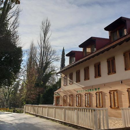 Hotel Roski Slap Drniš Екстериор снимка