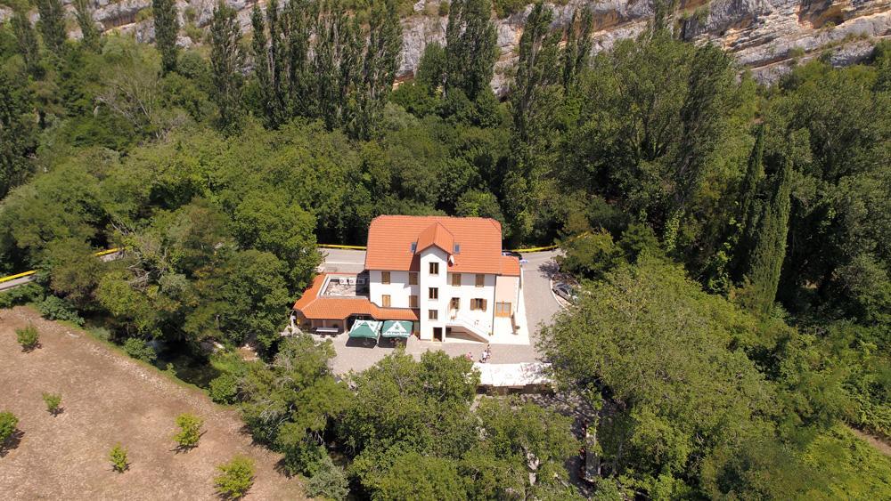 Hotel Roski Slap Drniš Екстериор снимка